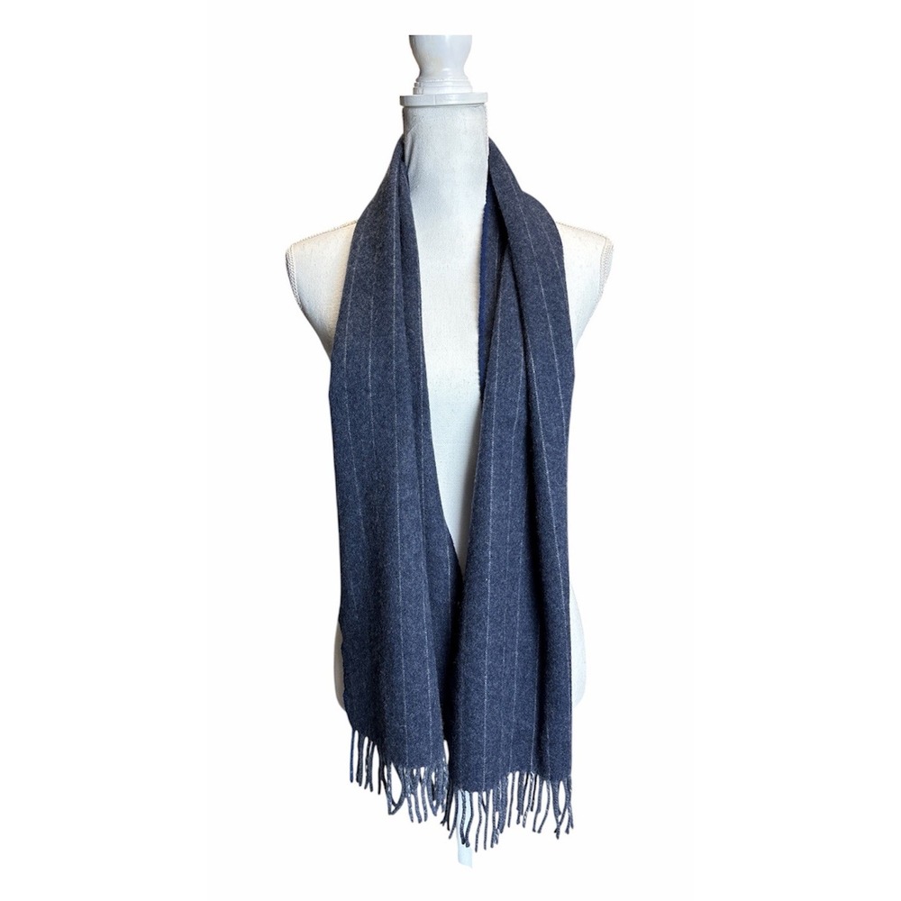 BLACK Saks Fifth Avenue Navy Gray Pin-Stripe 100% Cashmere Scarf (P2)